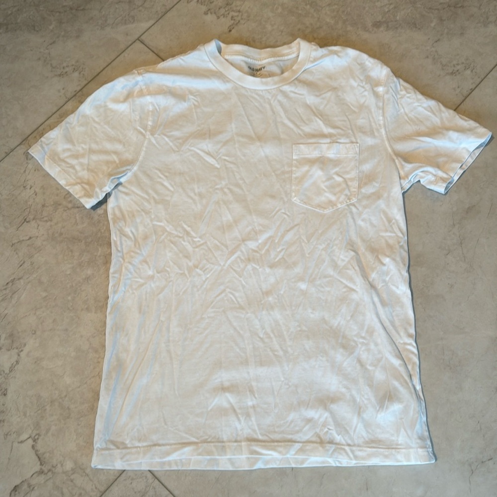Old Navy pocket tshirt